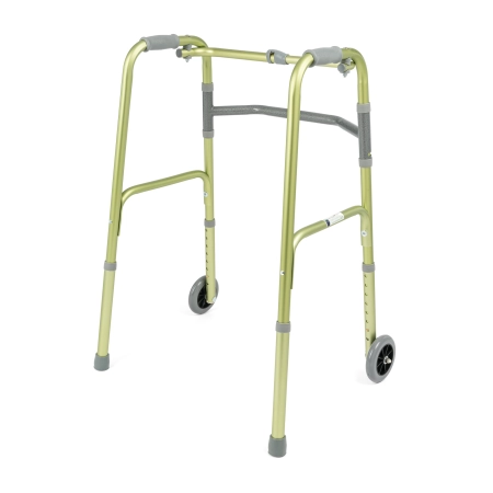Widok od tyłu na zielony aluminiowy balkonik rehabilitacyjny JMC-C 3016W5, prezentujący antypoślizgowe stopki i stabilizującą poprzeczkę.