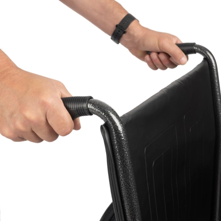 Uchwyty dla osoby prowadzącej w wózku Big-TIM, ergonomiczne rączki zaprojektowane do bezpiecznego transportu pacjentów do 225 kg.